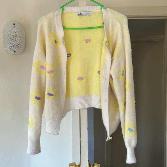 Zara Colorful Floral Embroidered Cardigan - Picture 6 of 11